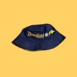 Disneyland Bucket Hat NWT